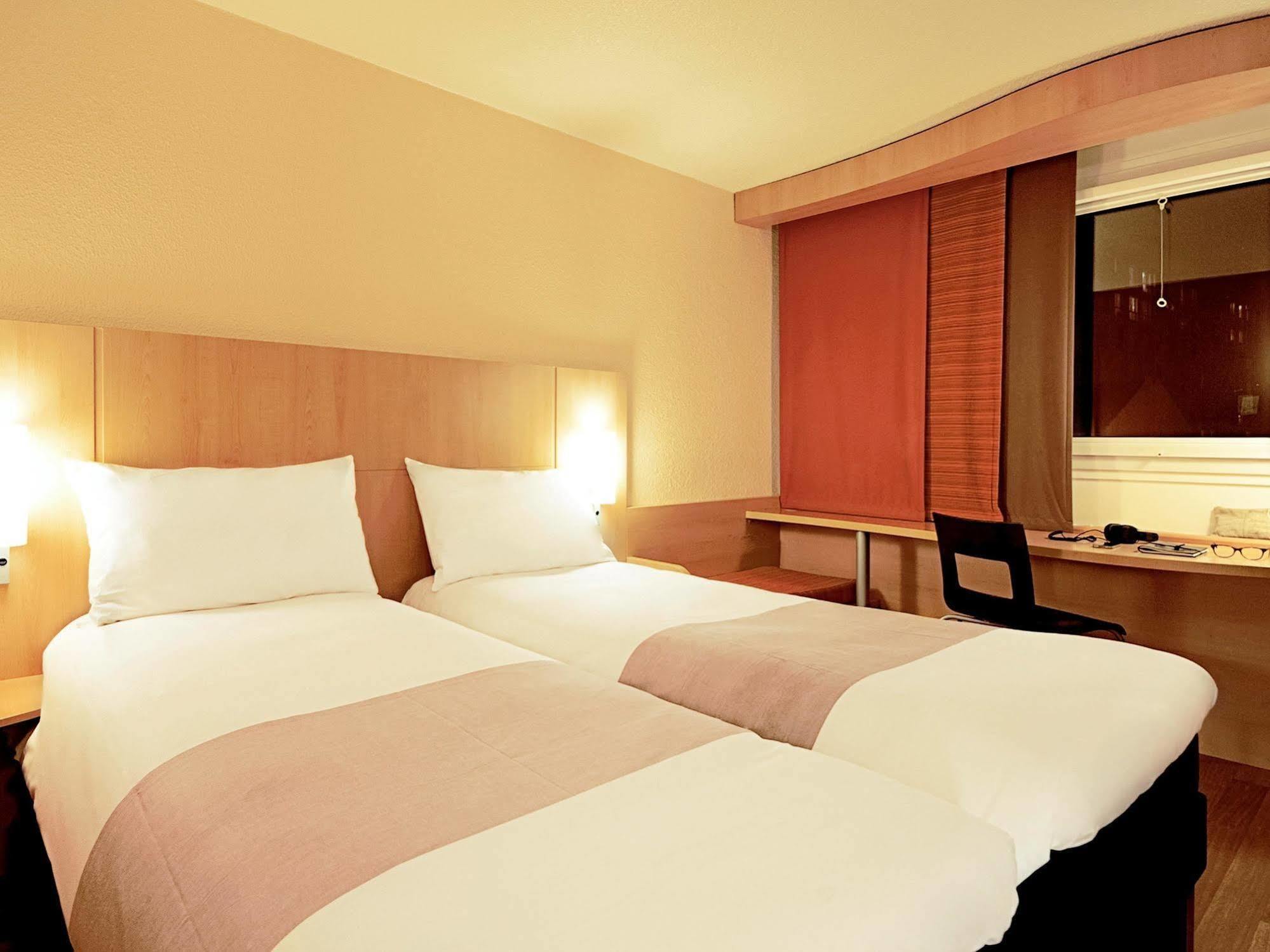 Hotel Ibis Anyang Jiefang Ave Exterior foto
